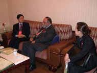 Meeting between the Governor of the Province of Jiangxi, China and the President and C.E.O. of CVMR®