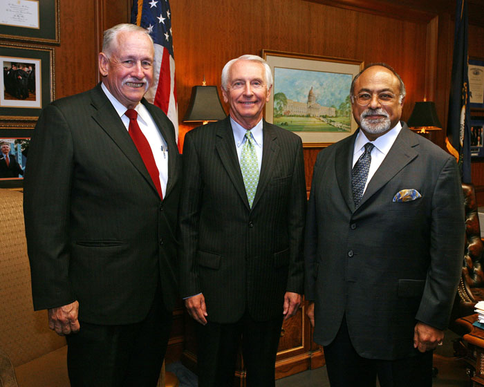 Kamran M. Khozan, Chaiman and CEO of CVMR Inc. and Michael Hargett, President of CVMR USA, meeting with the Governor of Kentucky, Mr. Steven Beshear at the Governor's offices